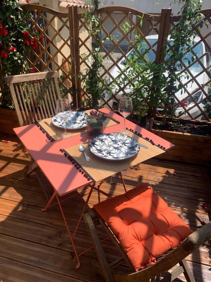 Oustaou Acces Piscine Homestay Marseille